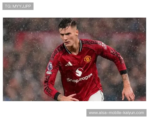 曼联新帅首秀展现亮眼表现 阵容磨合仍需时间调整 曼联新帅首秀展现亮眼表现 阵容磨合仍需时间调整