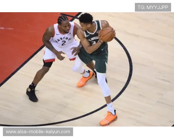 灰熊三后场组合待优化！持球点重叠影响进攻效率解析