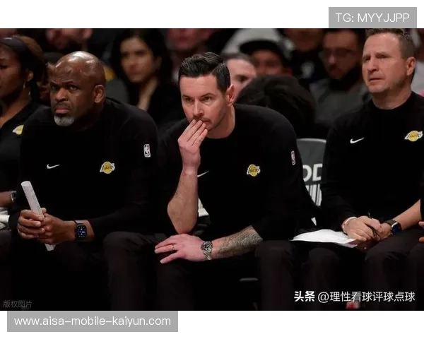 主帅可能采取的三项战术调整——球队逆转的秘密武器 主帅可能采取的三项战术调整——球队逆转的秘密武器