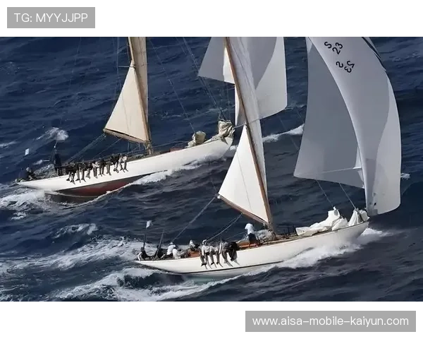 帆船赛风向突变，航线策略成为冠军分水岭