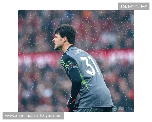 曼联定位球战术再次奏效球迷热泪盈眶