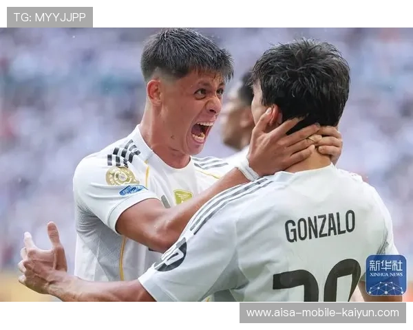 西甲皇马外围传递精准,进攻链条完整：从边路组织到禁区决胜的全面解码